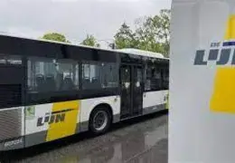 Buschauffeur van De Lijn betrapt met gsm achter het stuur