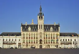 Beschadigde stroomkabel zorgt voor werken op Grote Markt in Sint-Niklaas